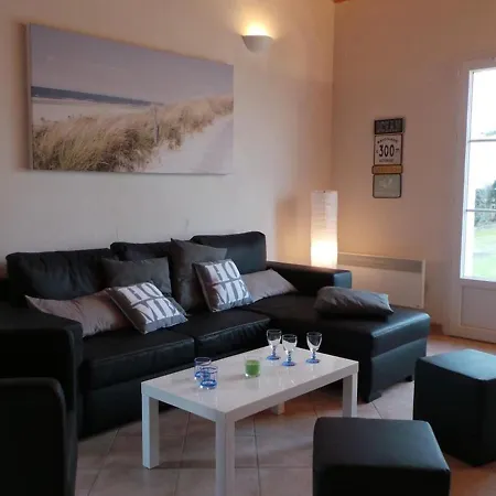 Holiday home Maison Lumineuse Avec Jardin Clos, A 400m De La Plage, Pour 8 Personnes, Secteur Calme - Fr-1-224b-22