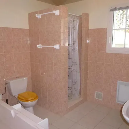 Tatil Evi Maison Lumineuse Avec Jardin Clos, A 400m De La Plage, Pour 8 Personnes, Secteur Calme - Fr-1-224b-22