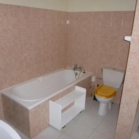 Tatil Evi Maison Lumineuse Avec Jardin Clos, A 400m De La Plage, Pour 8 Personnes, Secteur Calme - Fr-1-224b-22 *
